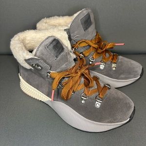 New Sorel Out N About III Conquest Ankle Boots